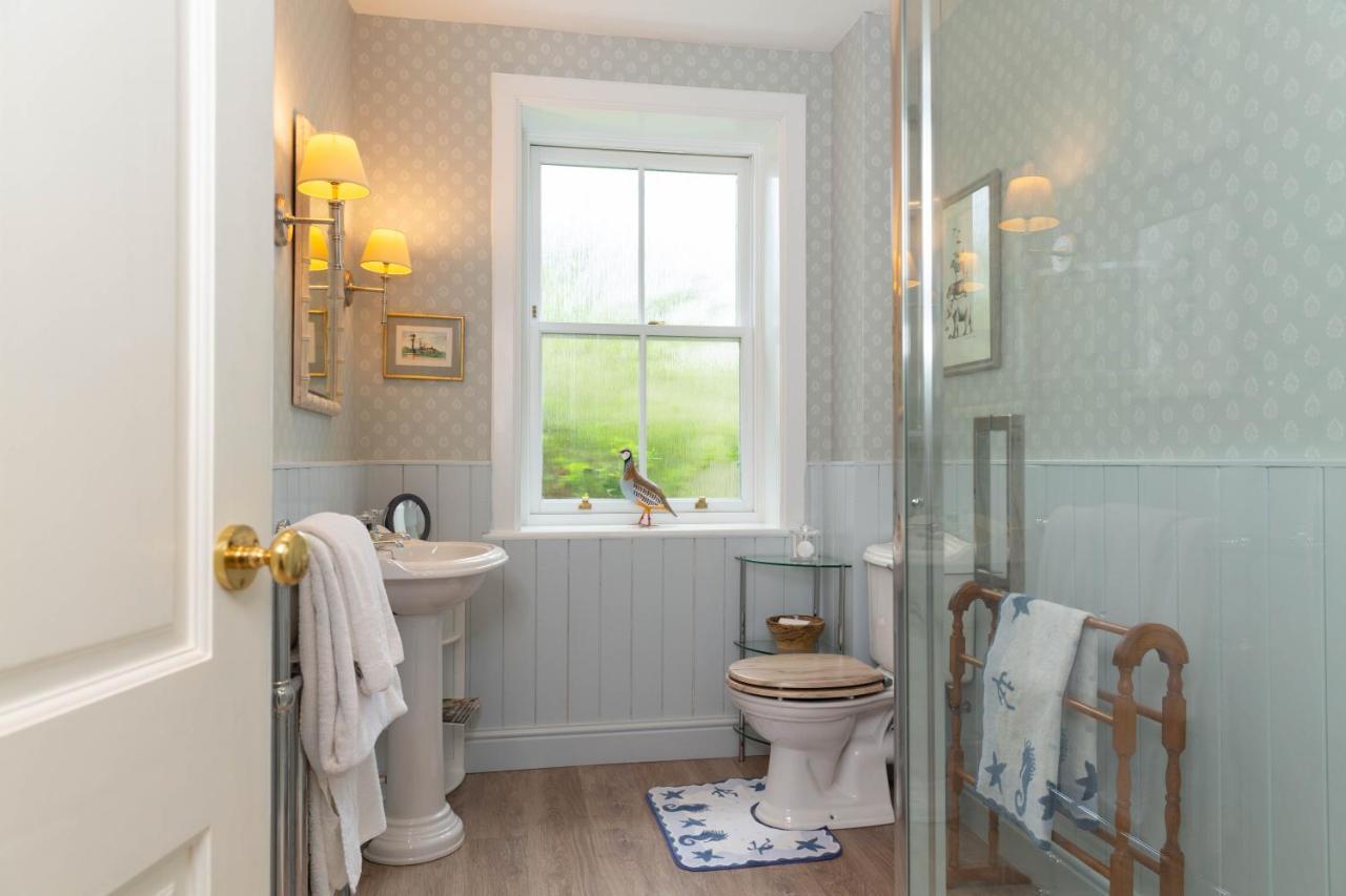 Ingram House Bed & Breakfast Алнуик Екстериор снимка