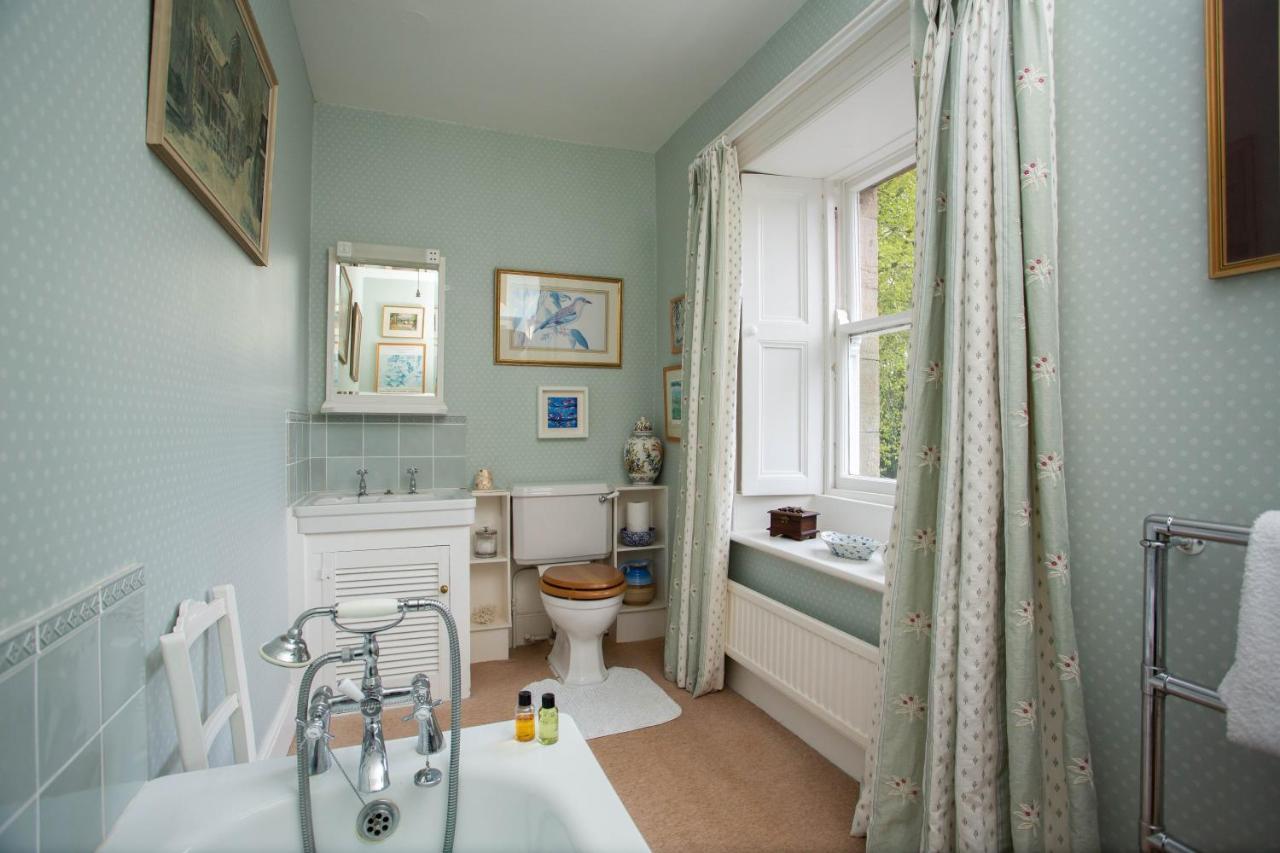 Ingram House Bed & Breakfast Алнуик Екстериор снимка