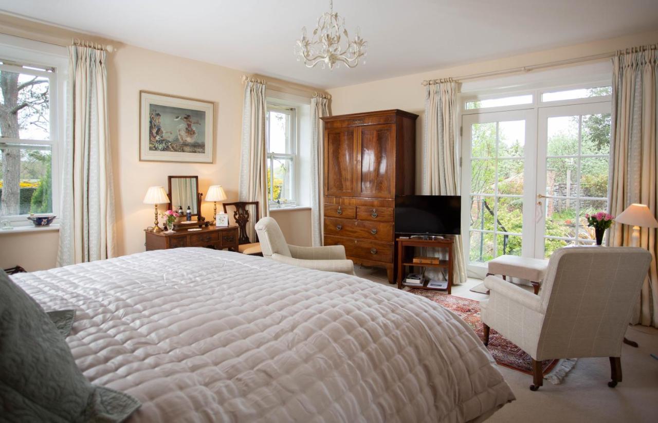 Ingram House Bed & Breakfast Алнуик Екстериор снимка